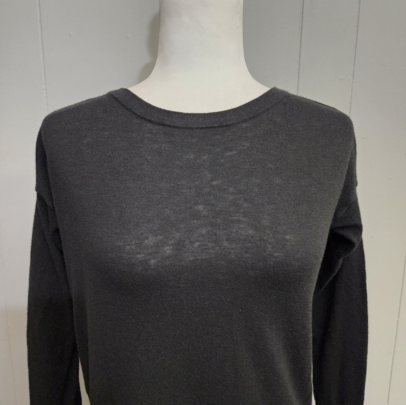 4/25$ Loft Anna Taylor Long Sleeve Split Back Fabric Blouse 👚 - Picture 7 of 9